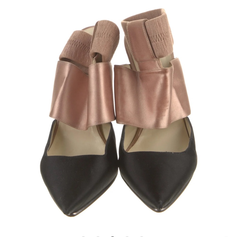 Elegant Black and Pink Women's Shoes